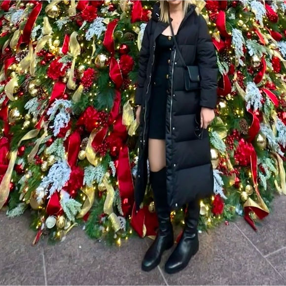 Theory Norine Hooded Puffer Coat Brand new with tags and red tag from the runway - Picture 10 of 10